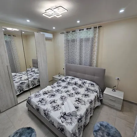 Casa King's House Casa de Férias Quartu SantʼElena